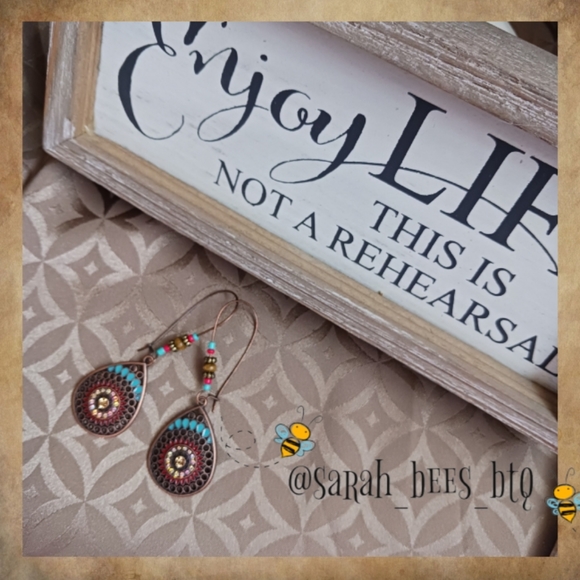 Beautiful Bohemian Dangling Copper Tone Earrings - Picture 4 of 4